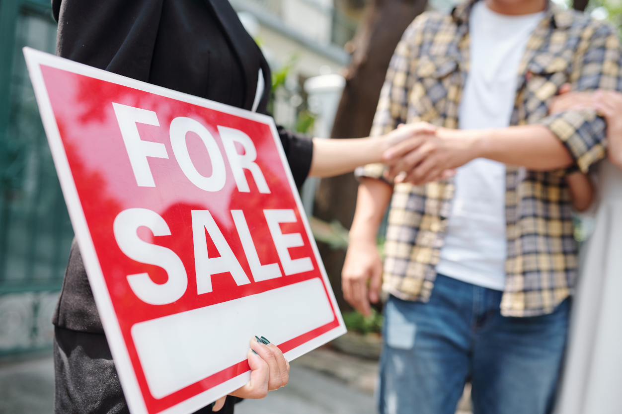 how do agents get listings
